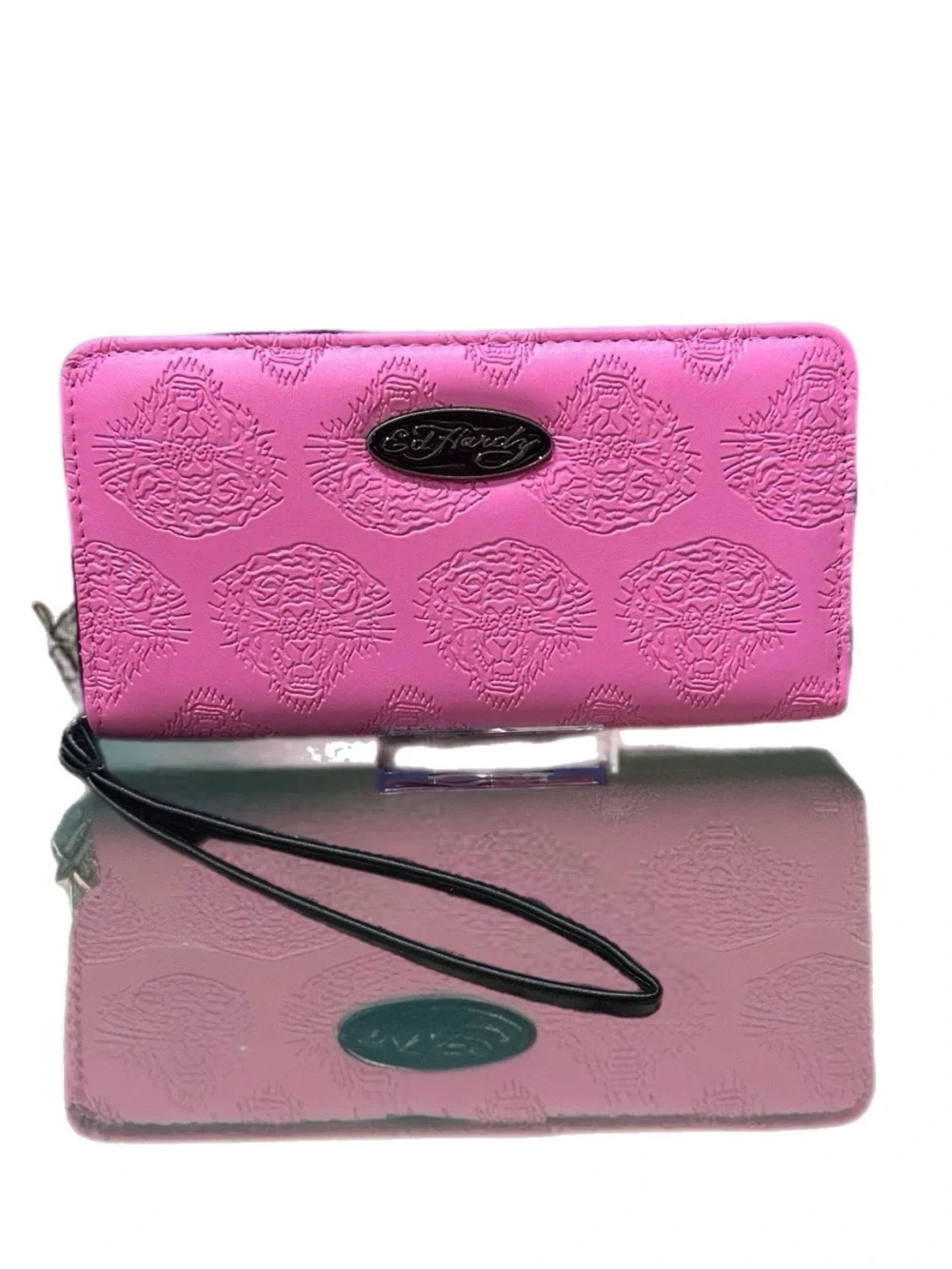 Ed Hardy Embossed Wallet - Picture 2 of 6